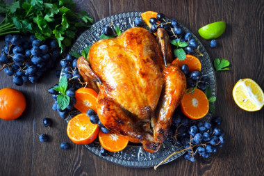 Golden-crusted chicken in caramel in the oven