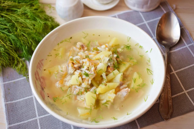 Canned pink salmon soup with rice