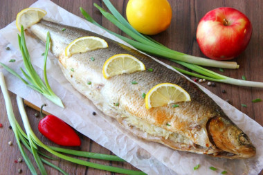 Muksun fish in the oven in foil