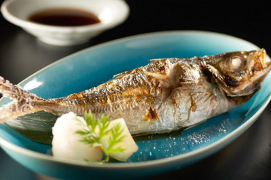 Horse mackerel baked in the oven