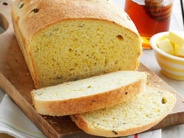 Wheat and corn bread in the oven