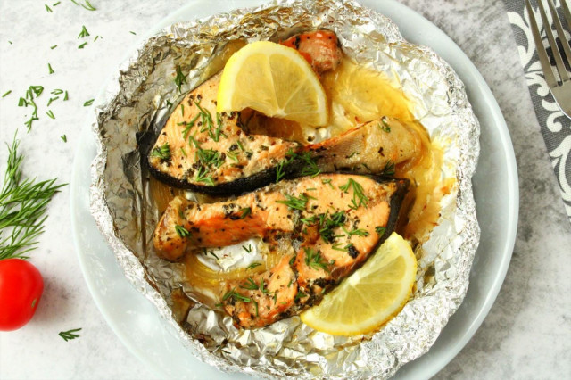 Pink salmon in soy sauce in the oven