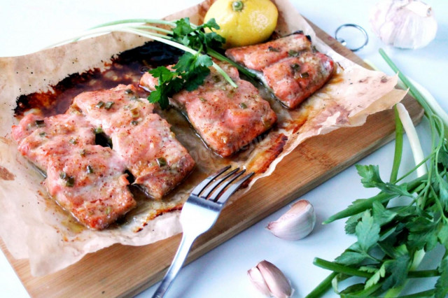 Salmon fillet in the oven