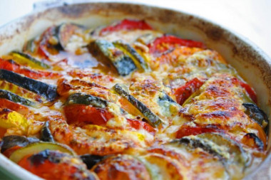 Casserole of zucchini and eggplant in the oven