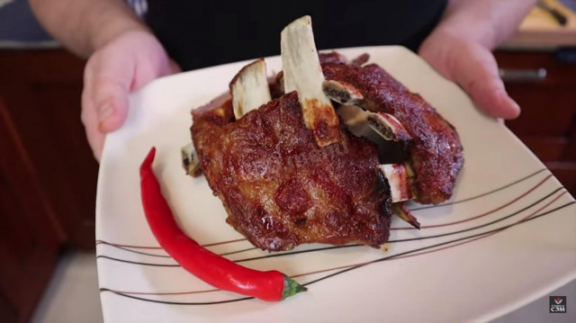 Pork ribs with ginger and vegetables in the oven