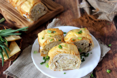 Pita bread roll with minced meat