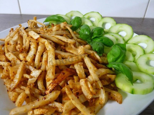 Celery root with spices in the oven