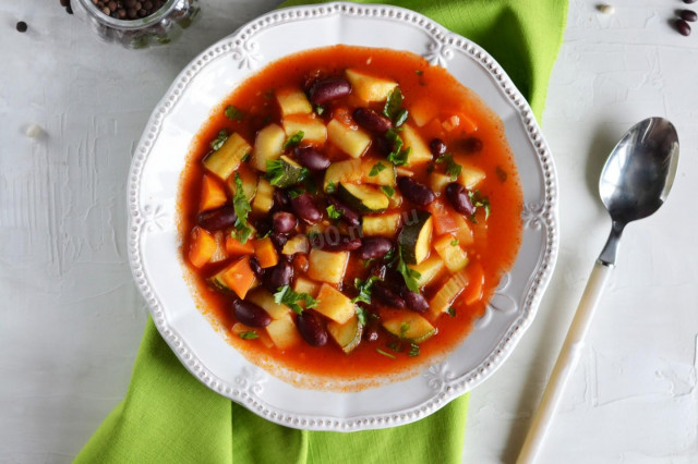 Soup with canned red beans