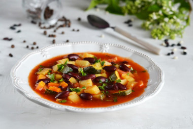 Soup with canned red beans