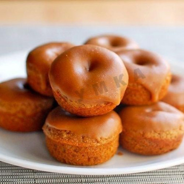 Ginger donuts with glaze in the oven