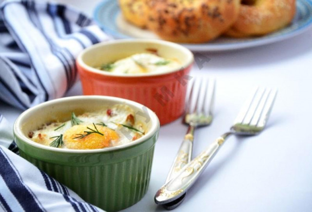 Eggs for breakfast in pots