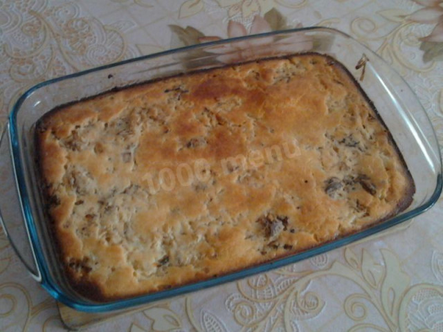 A quick pie with cabbage in the oven