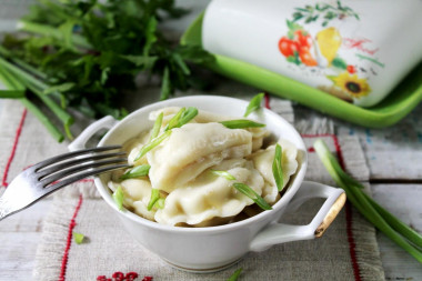 Dumplings with potatoes and mushrooms