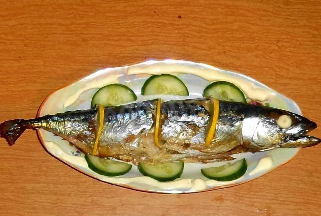 Baked stuffed mackerel in the oven