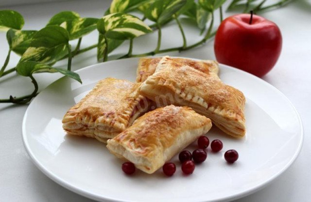 Apple pies in the oven