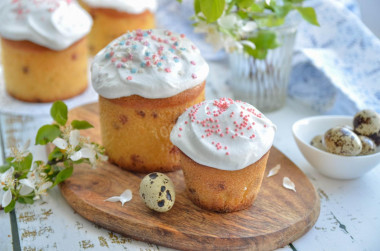 A simple quick Easter cake for beginners