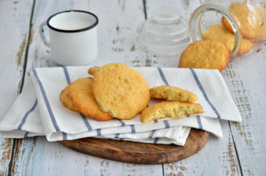 Cookies with coconut chips