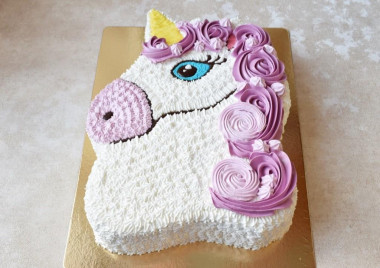 Unicorn cake for a girl without mastic