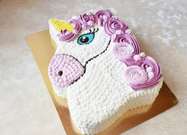 Unicorn cake for a girl without mastic