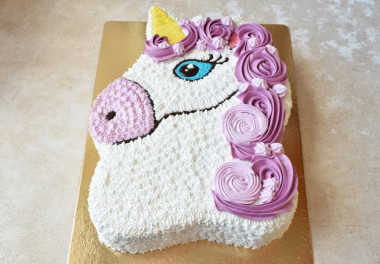 Unicorn cake for a girl without mastic