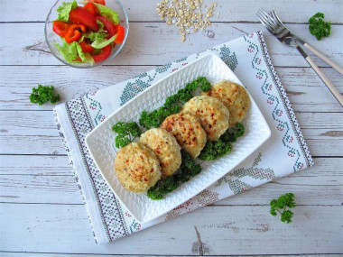 Cutlets with oatmeal