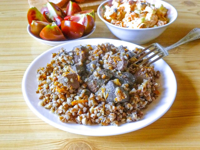 Buckwheat with liver