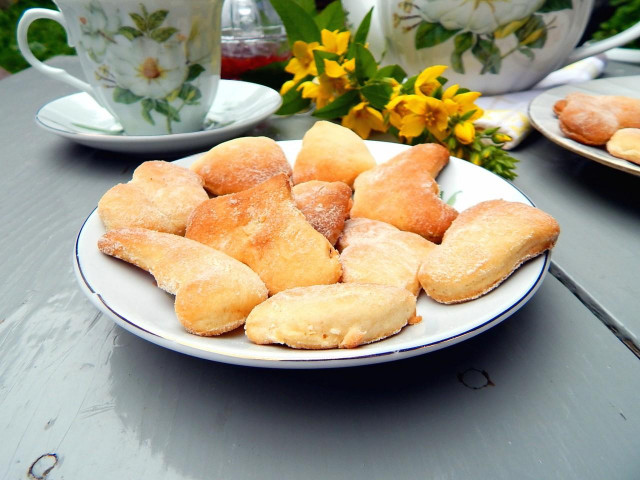 Homemade shortbread cookies on margarine