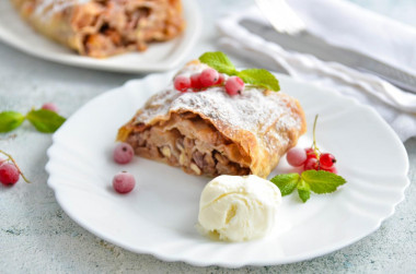 Classic apple strudel