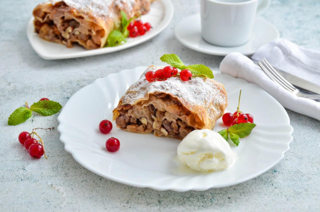 Classic apple strudel