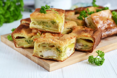 Aspic pie with chicken and potatoes