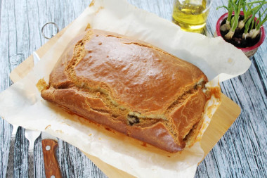 Aspic pie with canned fish and potatoes