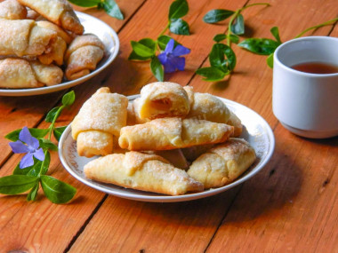 Condensed milk and sour cream cookies