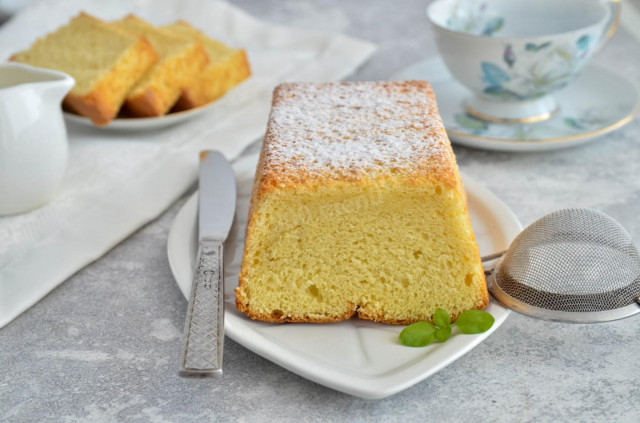 Moist sponge cake