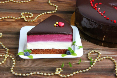 Blueberry mousse cake