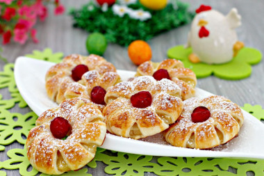 Pineapples in puff pastry