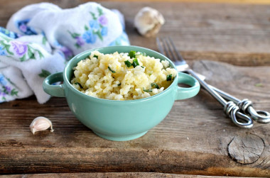 Rice with onion and egg