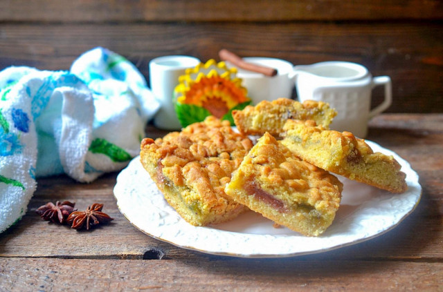 Sandy cookies with jam