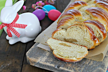 Braided yeast dough