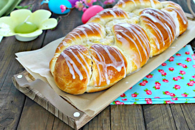 Braided yeast dough