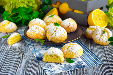 Lemon cookies with cracks