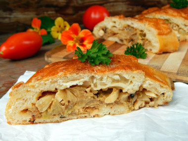 Kulebyak with cabbage