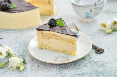 Bird's milk cake with gelatin