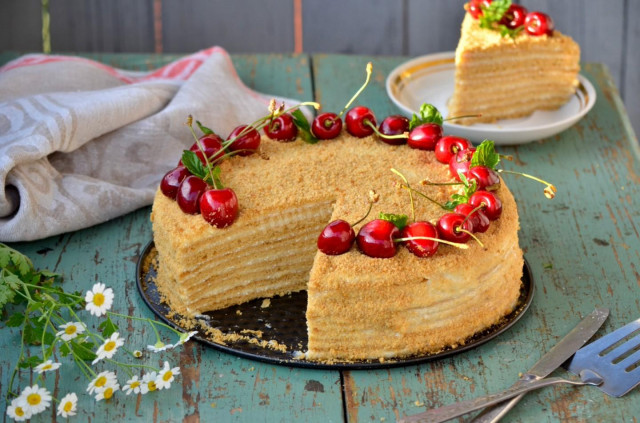 Classic Ginger cake with custard