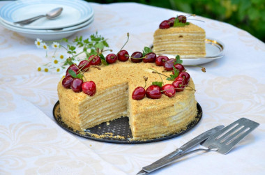 Classic Ginger cake with custard