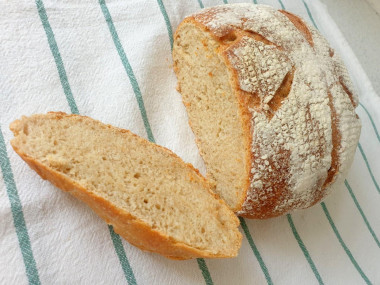 Homemade bread with whole wheat flour in sourdough