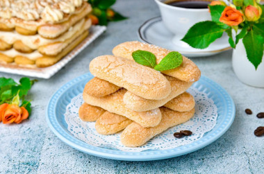 Lady's Fingers cookies for tiramisu