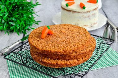 Carrot cake sponge cake