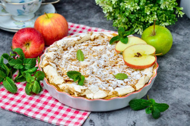 Delicious apple pie tender