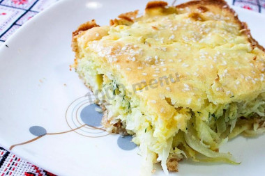 Aspic pie with potatoes and minced meat