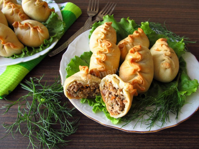 Pasties made of milk dough without yeast